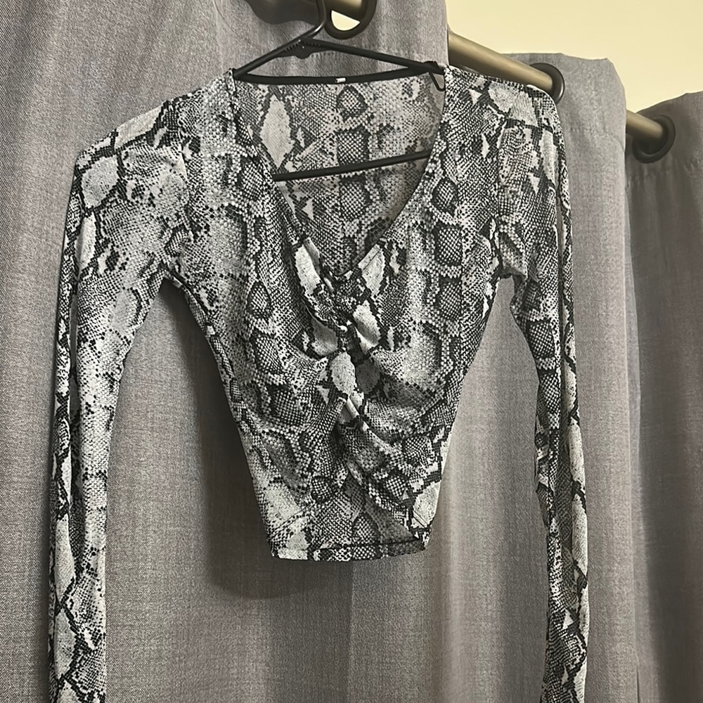 Windsor Gray and Black Wrap Crop Blouse